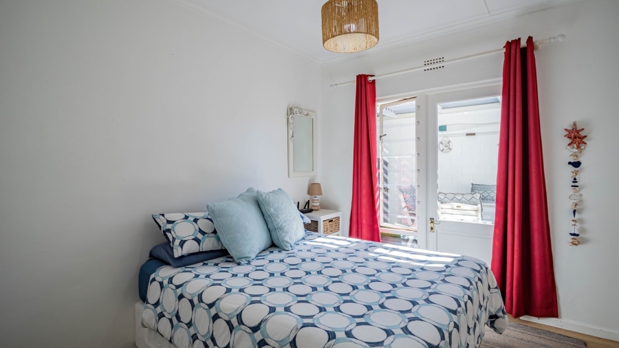 4 Bedroom Property for Sale in Yzerfontein Western Cape